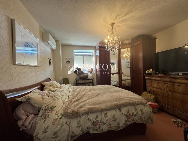 Appartement - 100 m² - 4 pièces