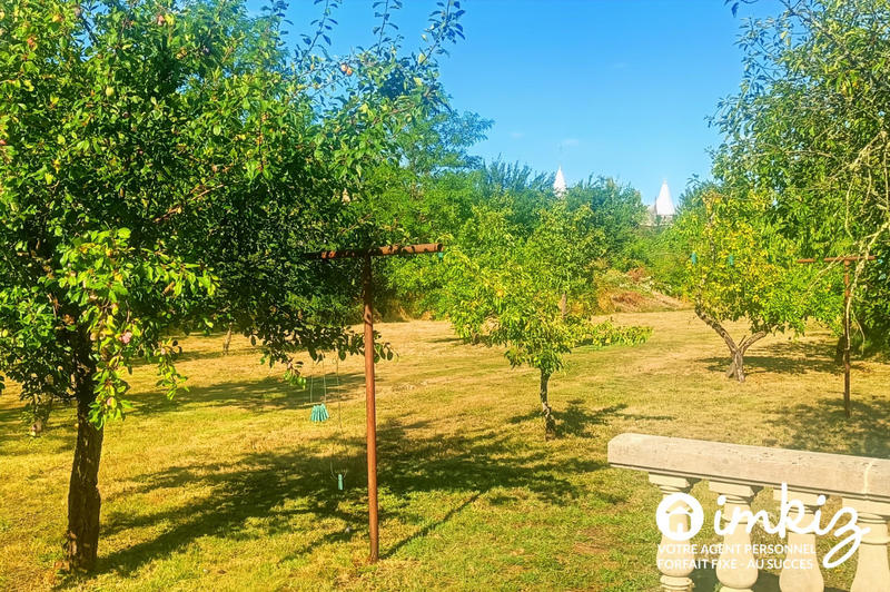 Maison - 250 m² - 6 pièces