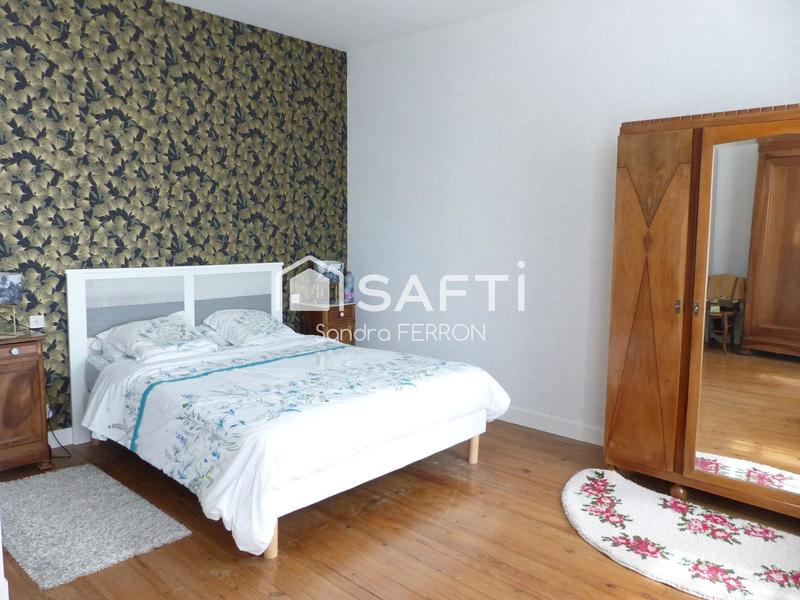 Maison - 201 m² - 7 pièces