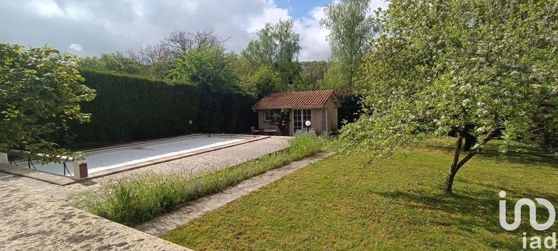 Maison de village - 362 m² - 10 pièces