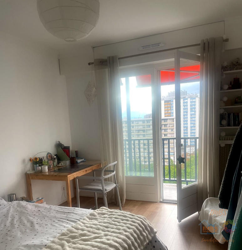 Appartement - 122 m² - 1 pièce