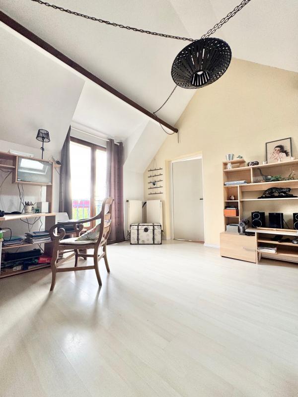 Maison - 240 m² - 5 pièces