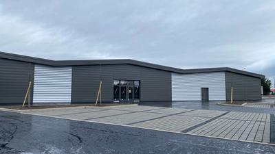 Local d'activités - 349 m²