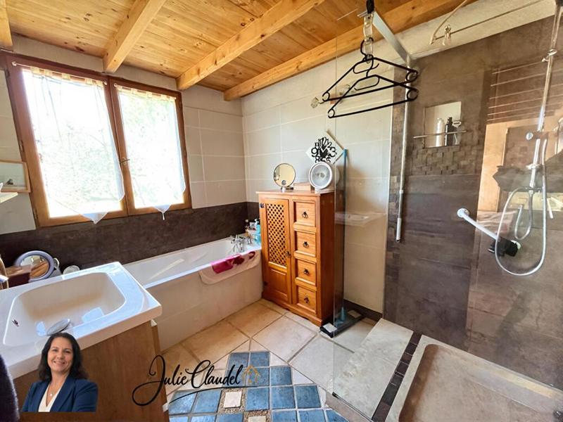 Maison - 170 m² - 5 pièces