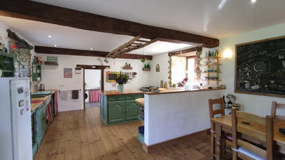 Maison - 205 m² - 8 pièces