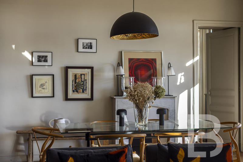 Appartement - 98 m² - 4 pièces