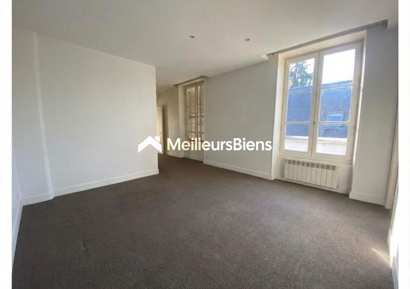 Appartement ancien - 103 m² - 3 pièces