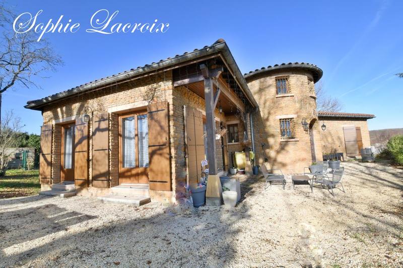 Demeure - 258 m² - 8 pièces