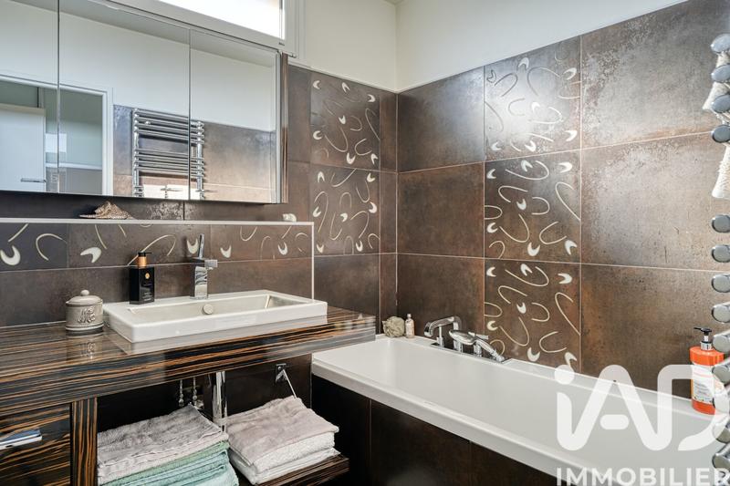 Appartement - 111 m² - 5 pièces