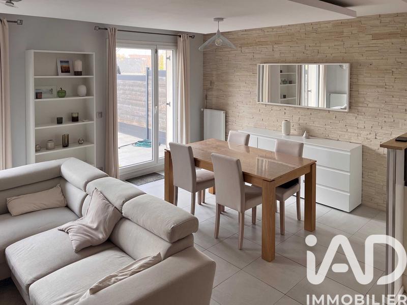 Maison - 80 m² - 5 pièces