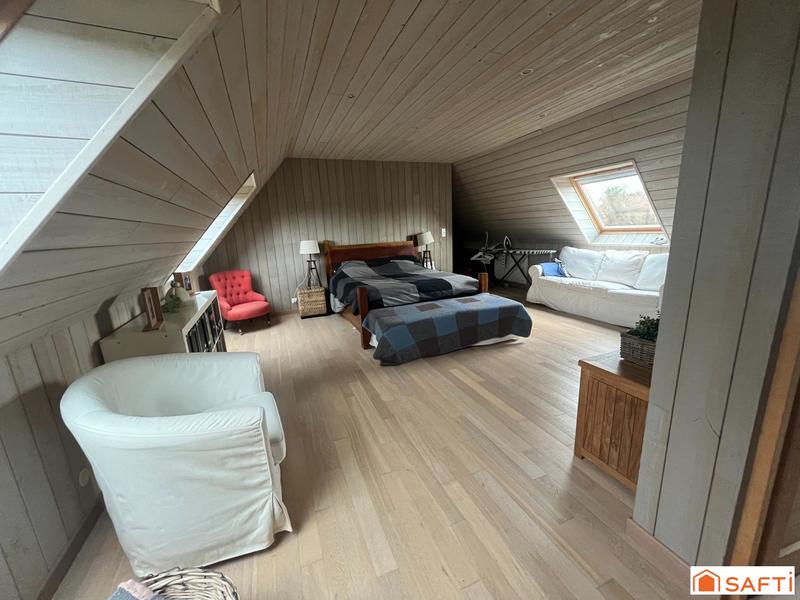 Maison - 252 m² - 8 pièces