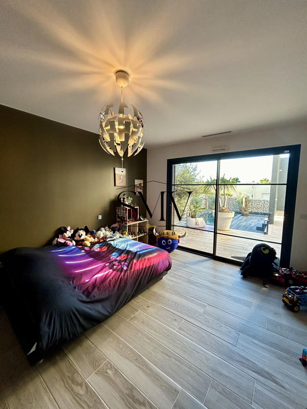 Villa - 207 m² - 5 pièces