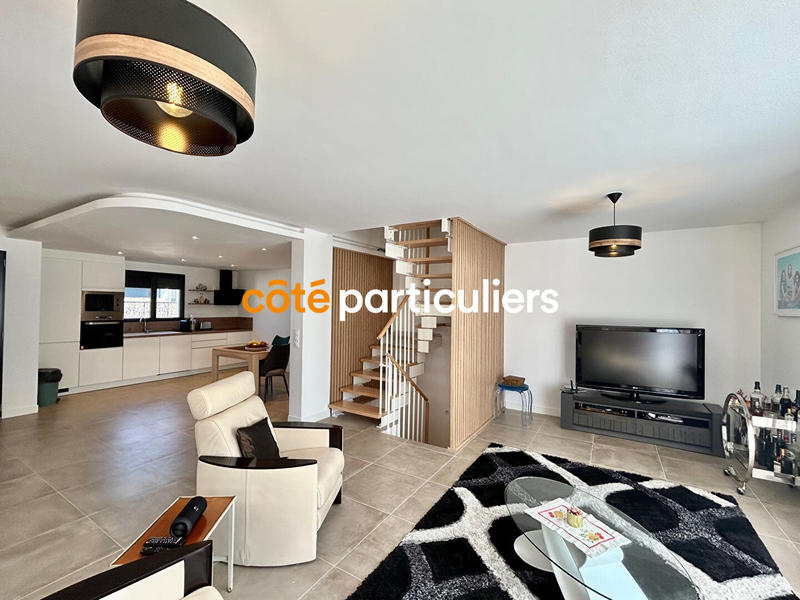 Maison - 160 m² - 7 pièces