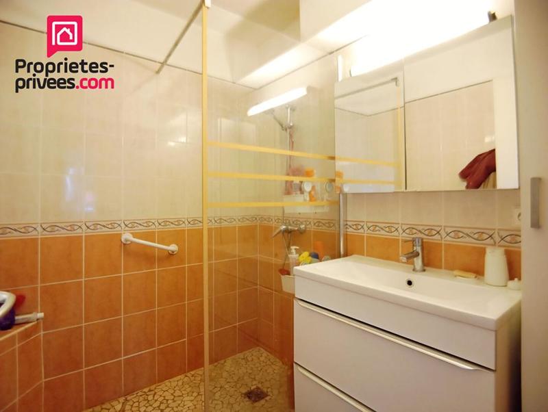 Appartement - 90 m² - 4 pièces