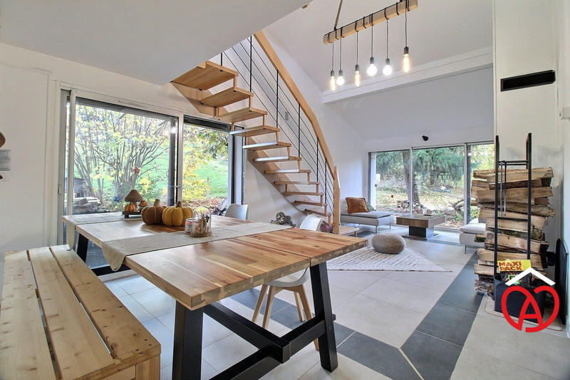 Maison - 80 m² - 4 pièces