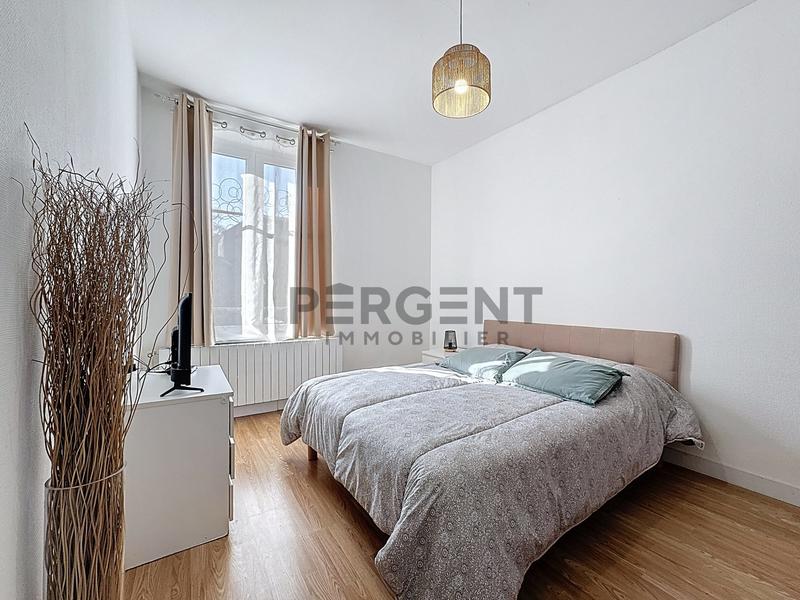 Maison - 211 m² - 10 pièces