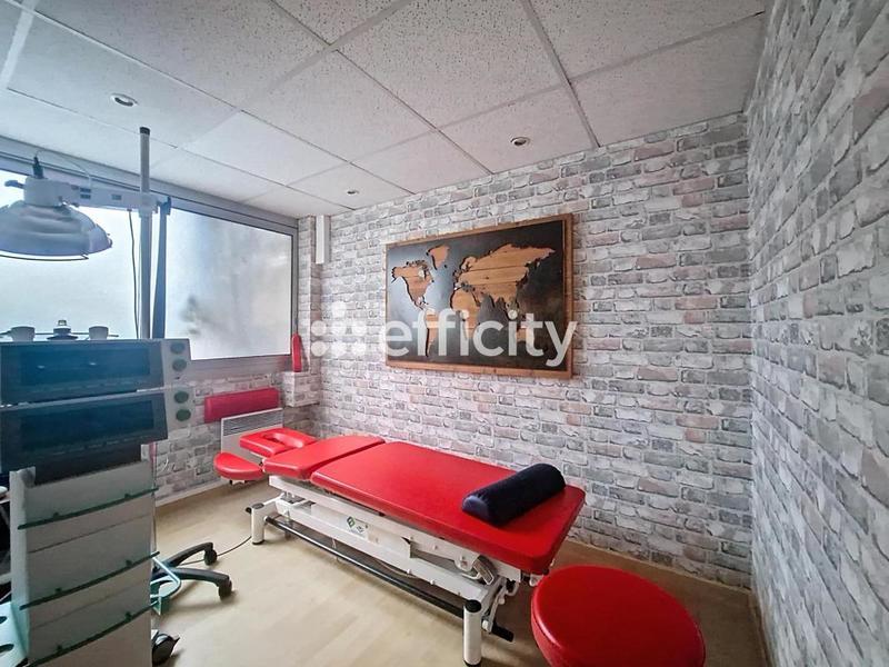 Bureau - 94 m² - 5 pièces