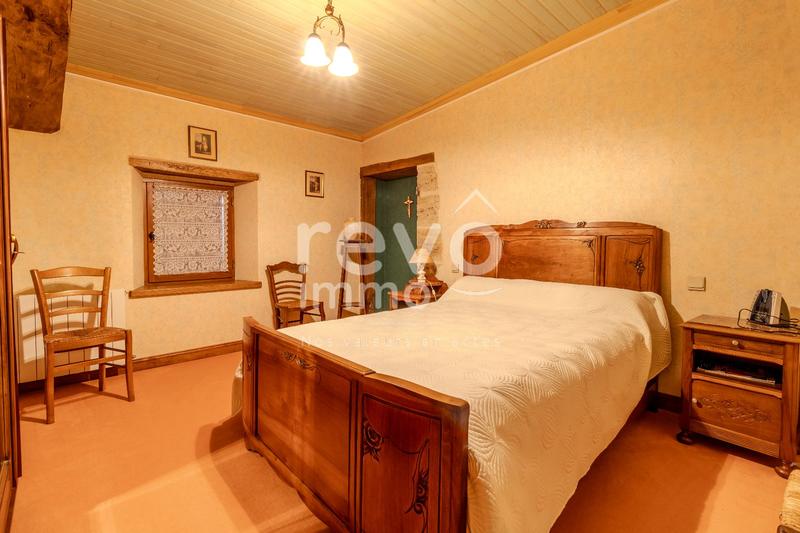 Maison - 478 m² - 12 pièces