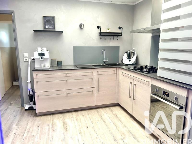 Maison - 90 m² - 5 pièces