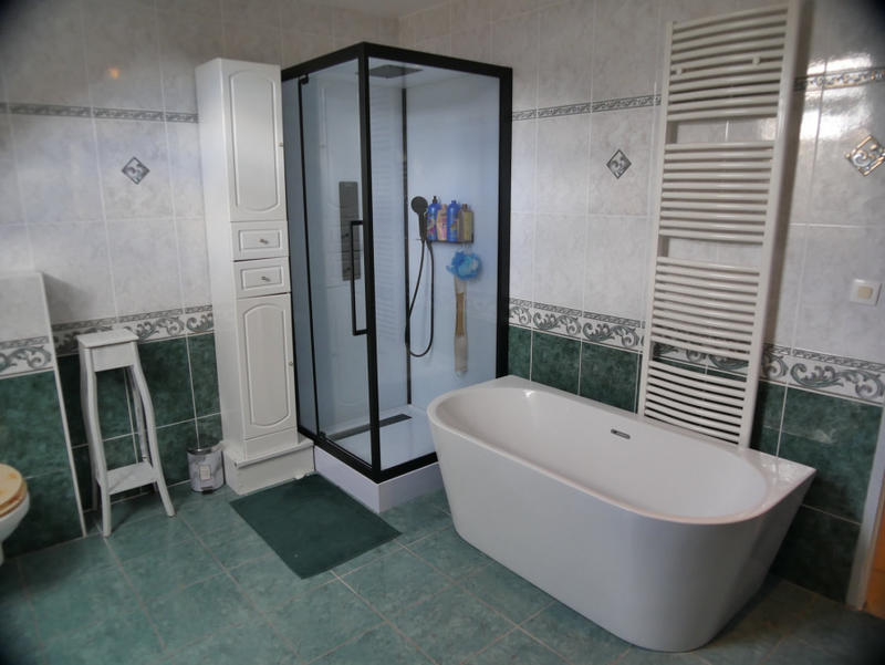 Maison - 258 m² - 8 pièces