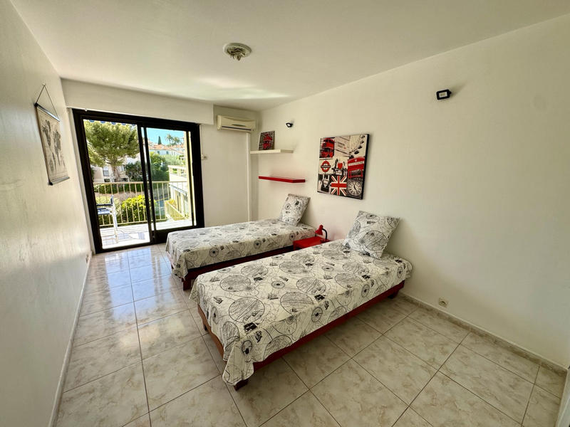 Appartement - 97 m² - 3 pièces