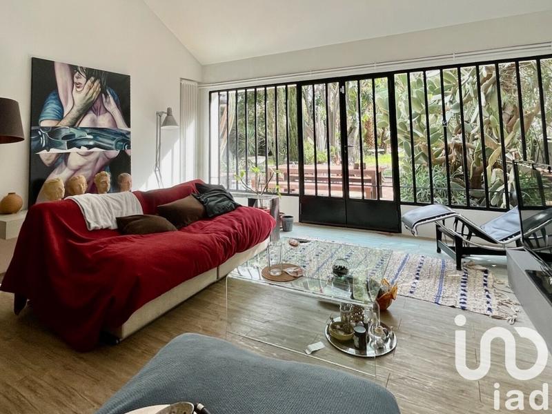 Maison - 216 m² - 8 pièces