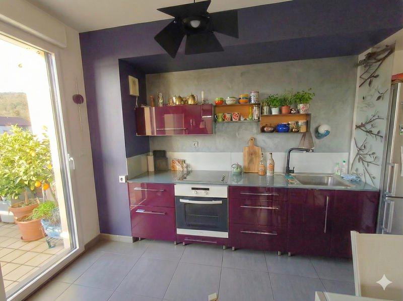 Appartement - 81 m² - 3 pièces