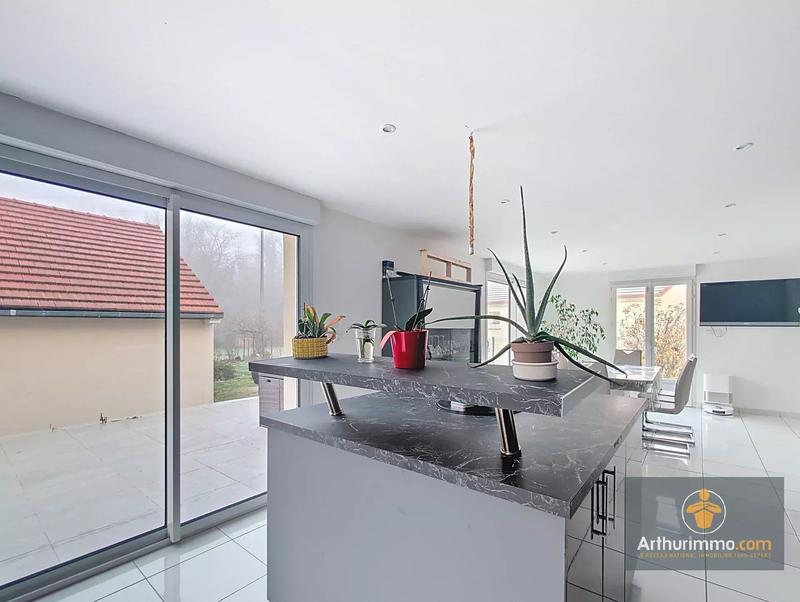 Maison - 187 m² - 7 pièces