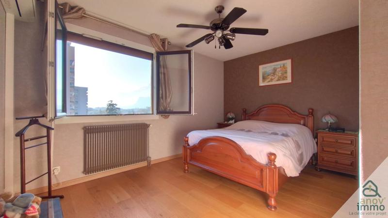 Appartement - 109 m² - 5 pièces