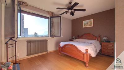 Appartement - 109 m² - 5 pièces