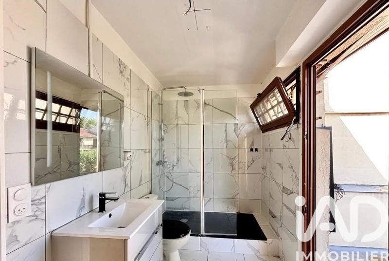 Maison - 88 m² - 4 pièces