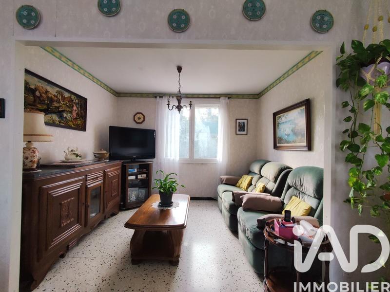 Maison - 215 m² - 9 pièces