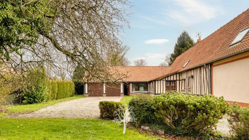 Maison de campagne - 200 m² - 6 pièces