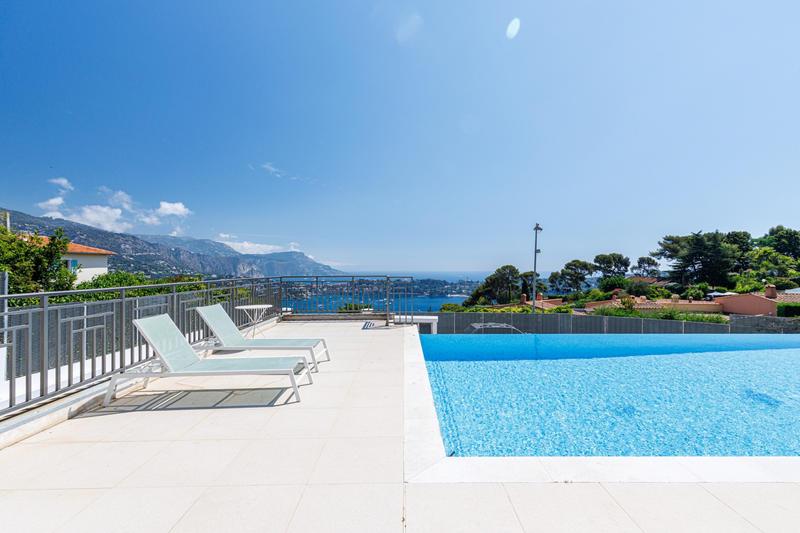 Maison - 350 m² - 7 pièces