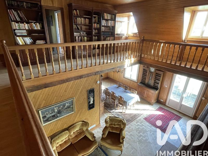 Maison - 184 m² - 7 pièces