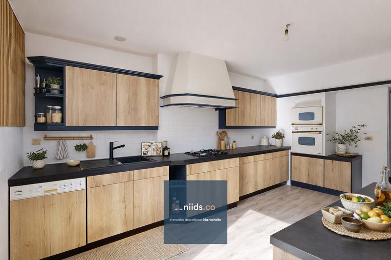 Appartement - 165 m² - 5 pièces