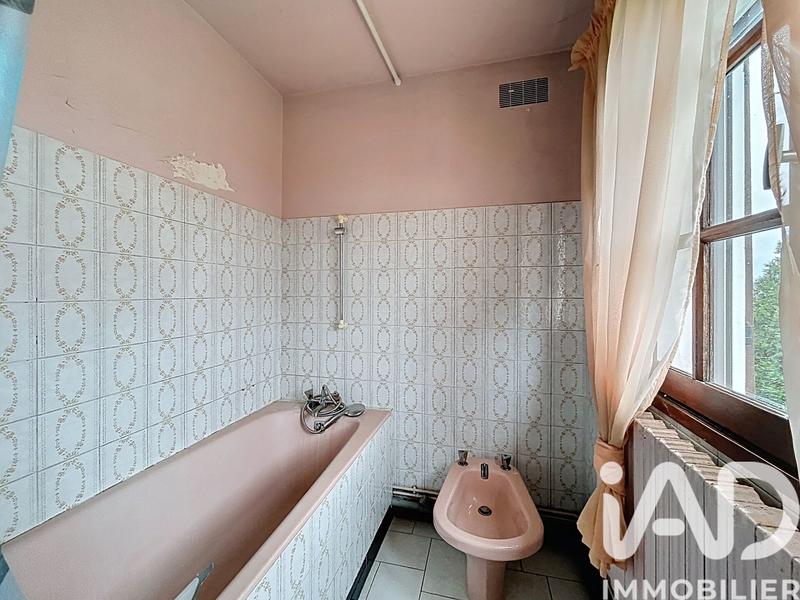 Maison - 96 m² - 5 pièces