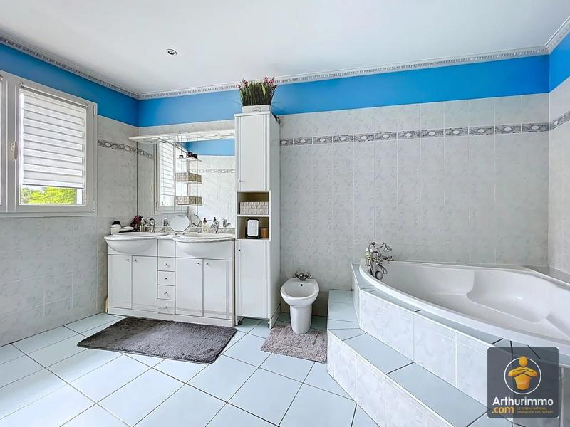 Maison - 130 m² - 6 pièces