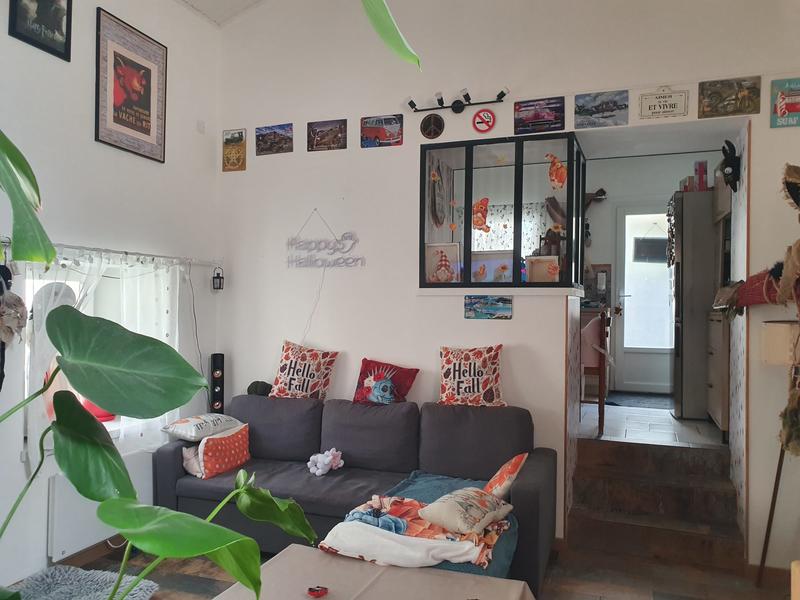 Maison - 300 m² - 11 pièces