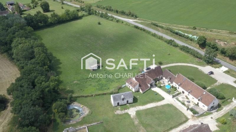 Maison - 360 m² - 10 pièces