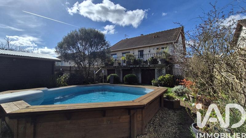 Maison - 105 m² - 5 pièces