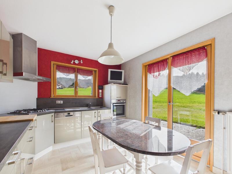 Maison - 146 m² - 9 pièces