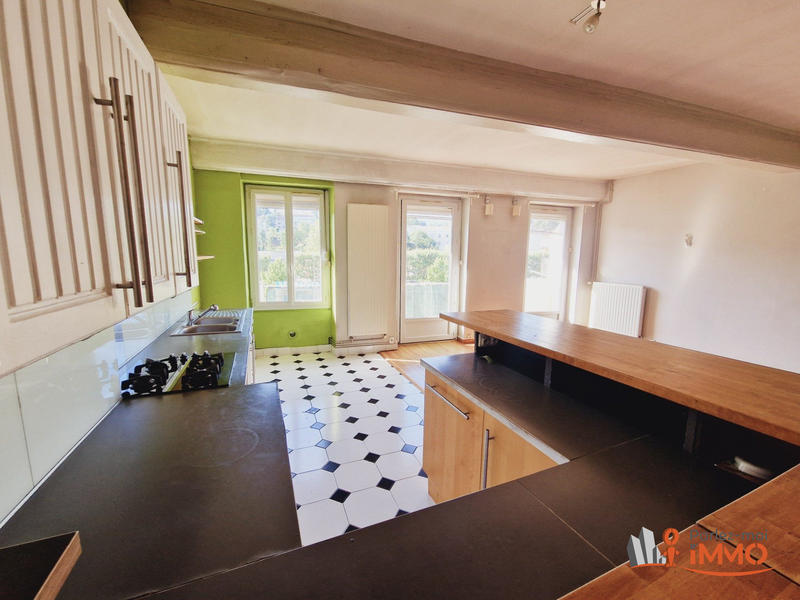 Appartement - 90 m² - 3 pièces