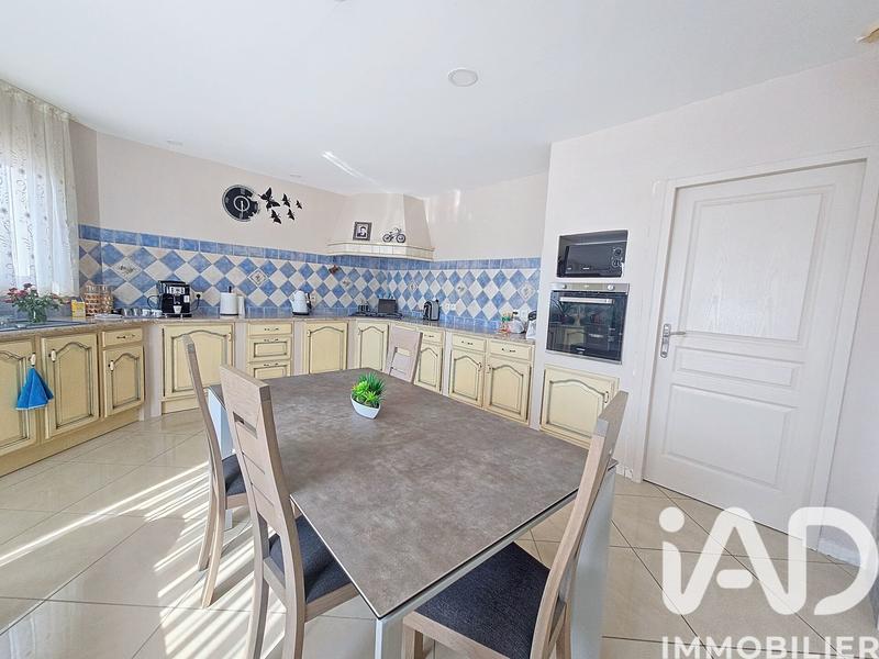 Maison - 200 m² - 5 pièces