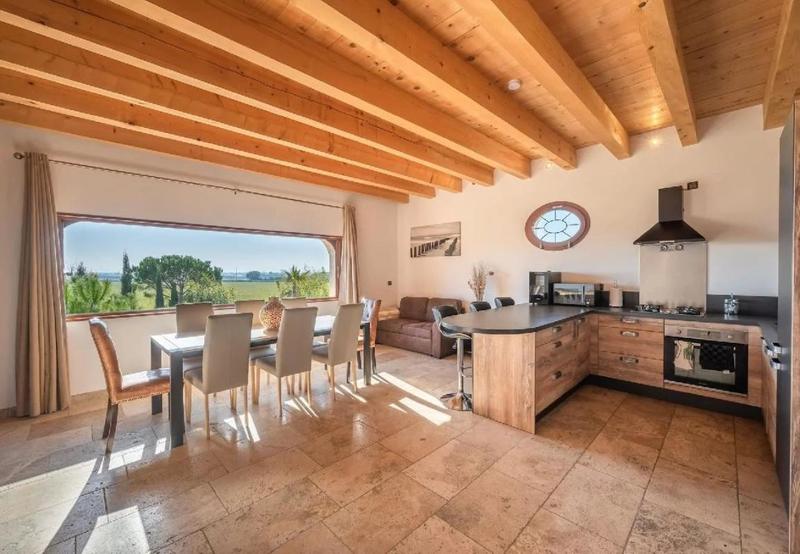 Propriété - 300 m² - 10 pièces