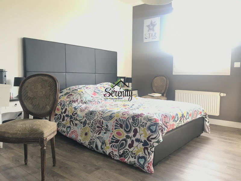 Maison - 90 m² - 5 pièces