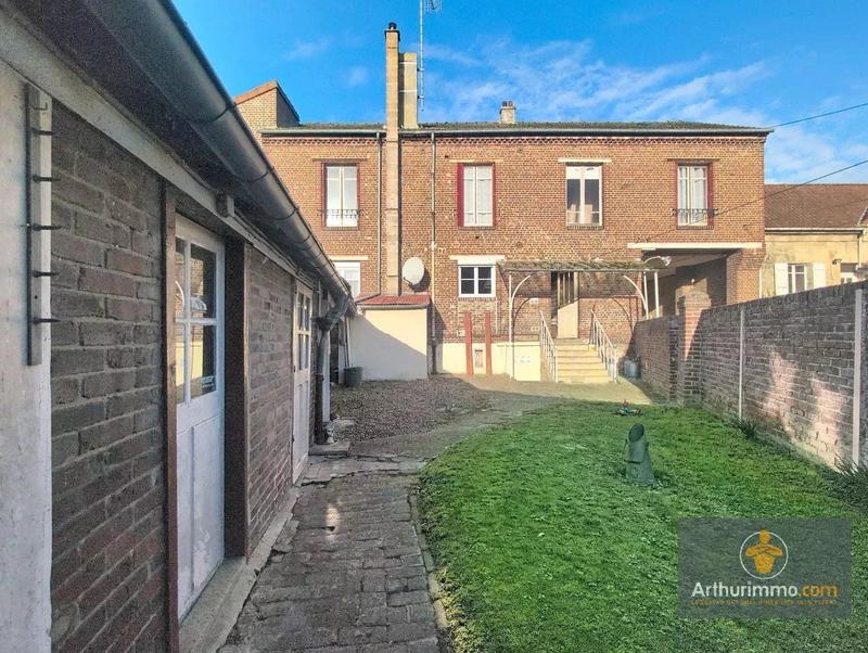 Immeuble - 209 m² - 8 pièces