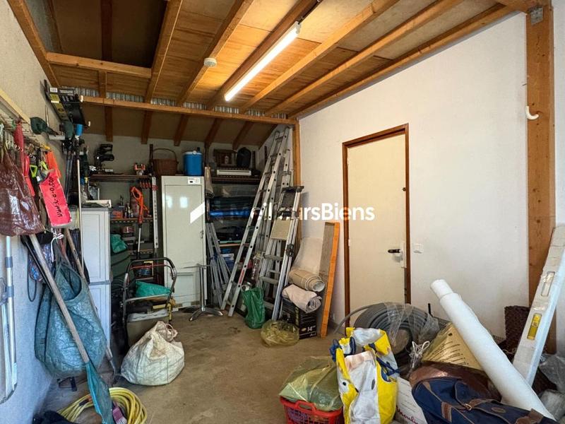 Maison - 80 m² - 5 pièces