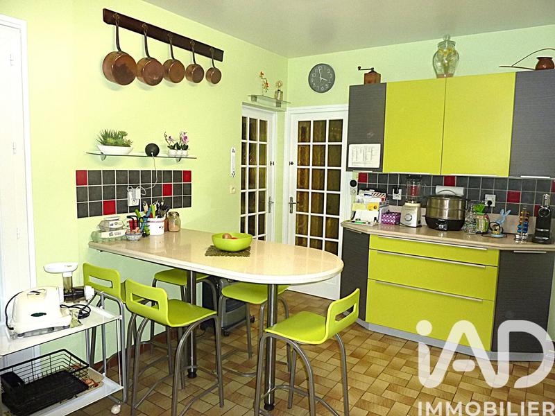 Maison - 90 m² - 5 pièces