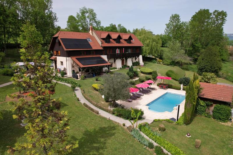 Propriété - 8 pièces